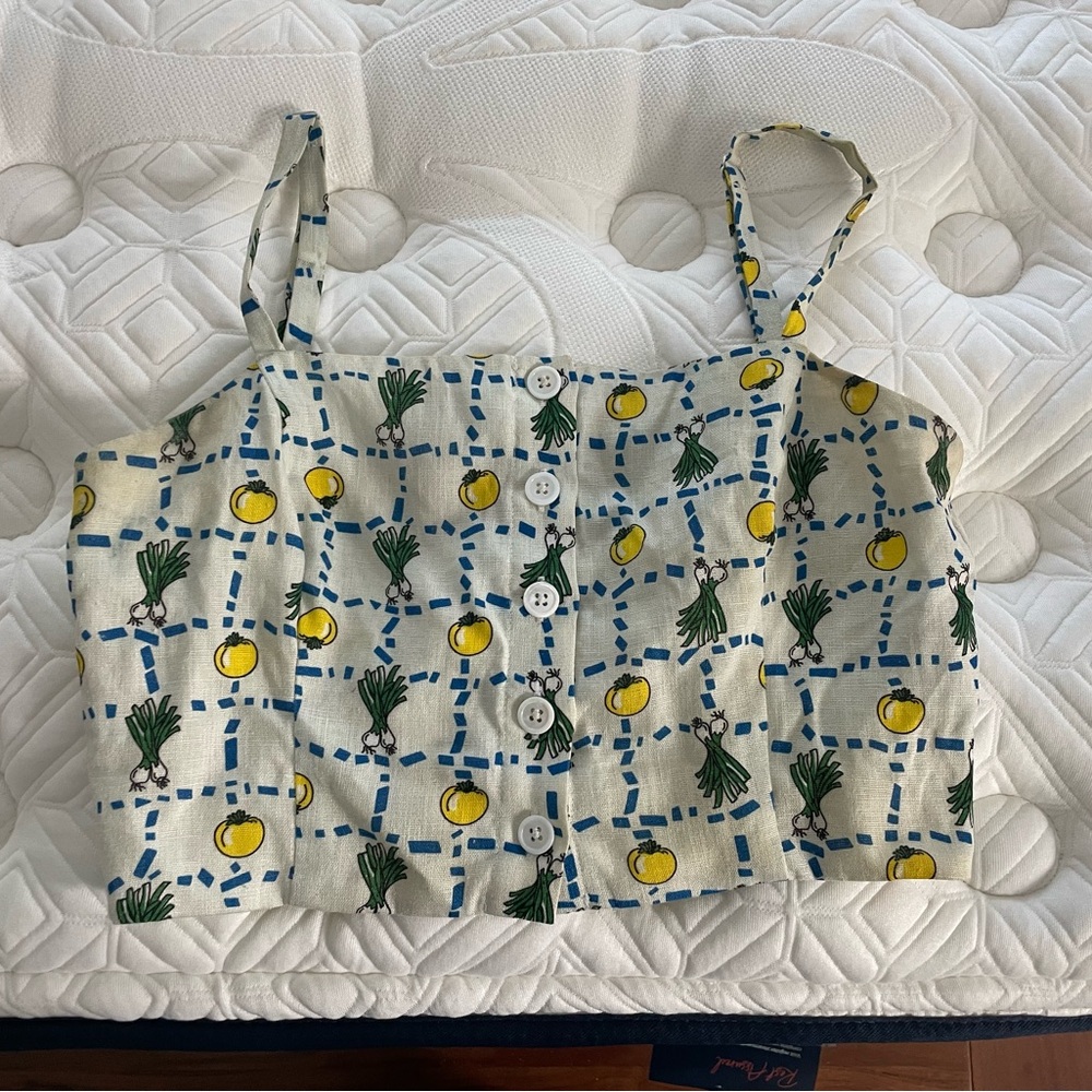 Staud Squareneck linen crop top with spring vegetable pattern size 4